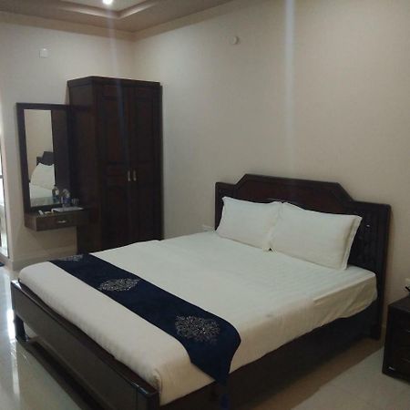 Jnr Grand Hotel Madanapalle Exterior photo